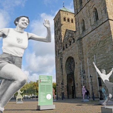 Zwischen Erfolg und Verfolgung_@_Hermann_Haarmann(web) (1)