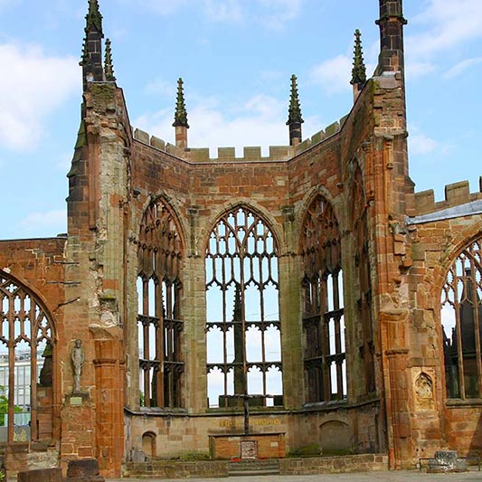 Foto Die zerstörte St. Michael Kathedrale von Coventry heute